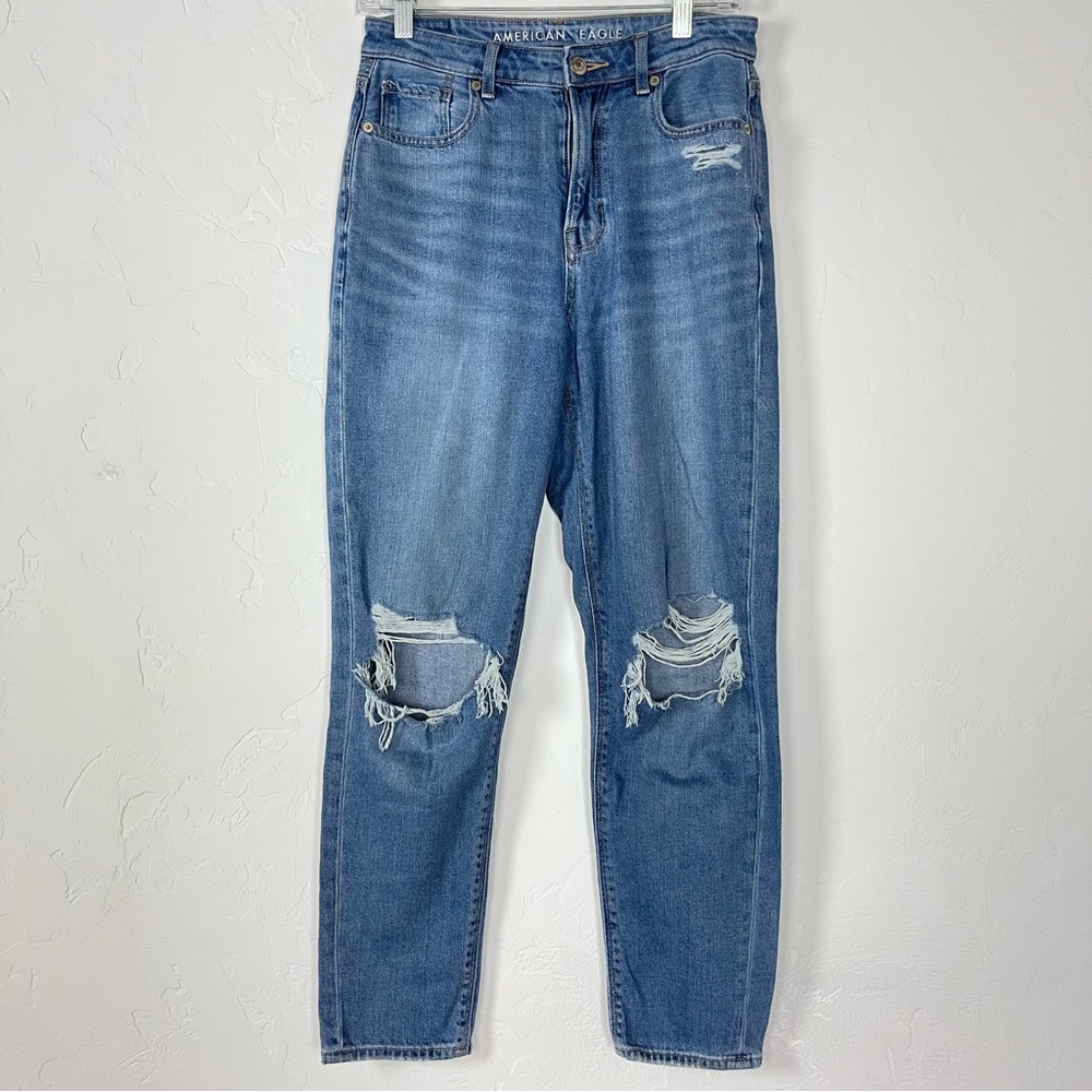 American Eagle Mom Jean Denim Light Wash Blue Ripped‎ Disstressed Holes Vintage